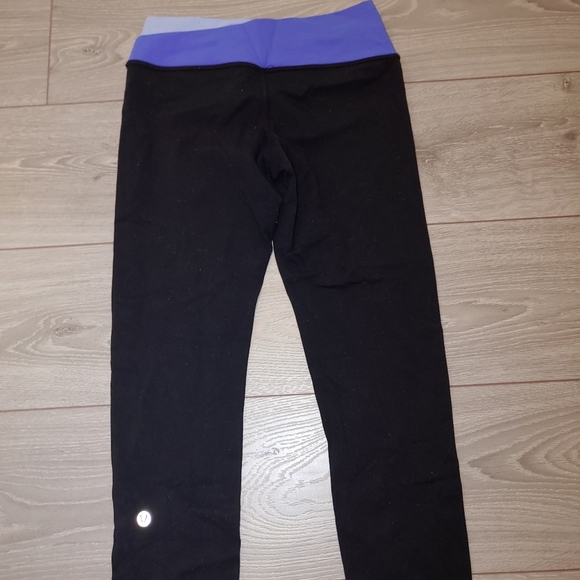 Lululemon Leggings Size 4 - Picture 4 of 7